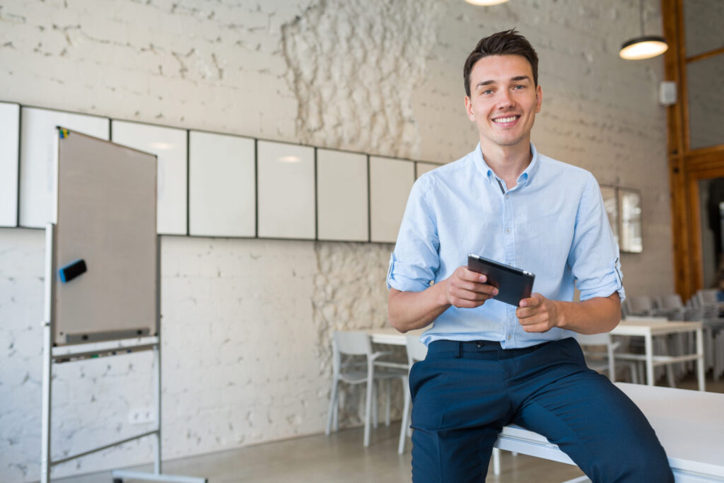 Corsi digital marketing gratuiti - AKG Italia